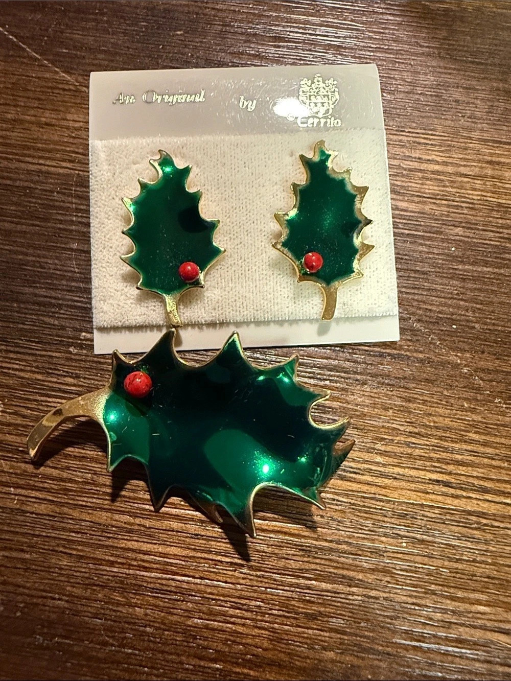 Cerrito Holly Leaf Brooch & Earrings in Green & Gold Like New